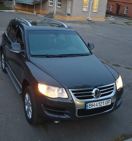 Серый Фольксваген Туарег, объемом двигателя 3 л и пробегом 225 тыс. км за 16900 $, фото 30 на Automoto.ua