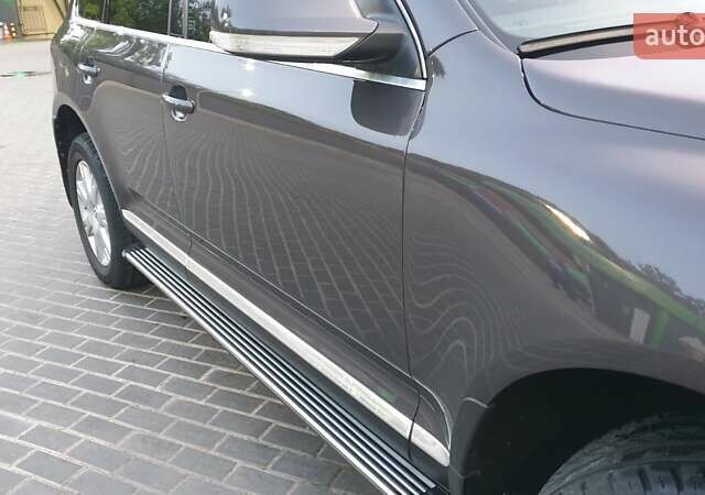 Серый Фольксваген Туарег, объемом двигателя 3 л и пробегом 225 тыс. км за 16900 $, фото 41 на Automoto.ua