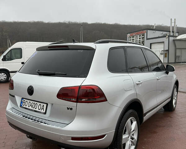 Серый Фольксваген Туарег, объемом двигателя 2.97 л и пробегом 210 тыс. км за 17499 $, фото 19 на Automoto.ua