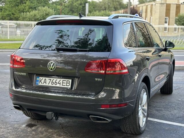 Сірий Фольксваген Туарег, об'ємом двигуна 3 л та пробігом 222 тис. км за 17000 $, фото 6 на Automoto.ua