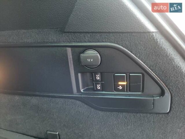 Серый Фольксваген Туарег, объемом двигателя 3 л и пробегом 310 тыс. км за 18500 $, фото 37 на Automoto.ua