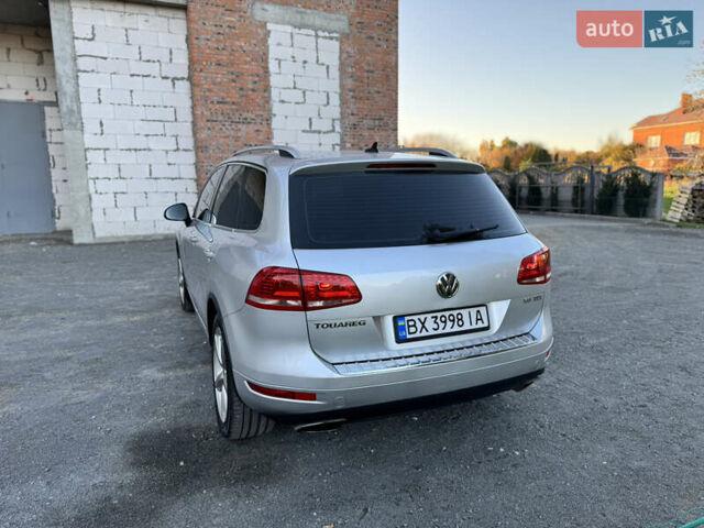 Фольксваген Туарег 2010 в Хмельницком на Automoto.ua Серый Фольксваген Туарег, объемом двигателя 2.97 л и пробегом 317 тыс. км за 15500 $, фото 10 на Automoto.ua