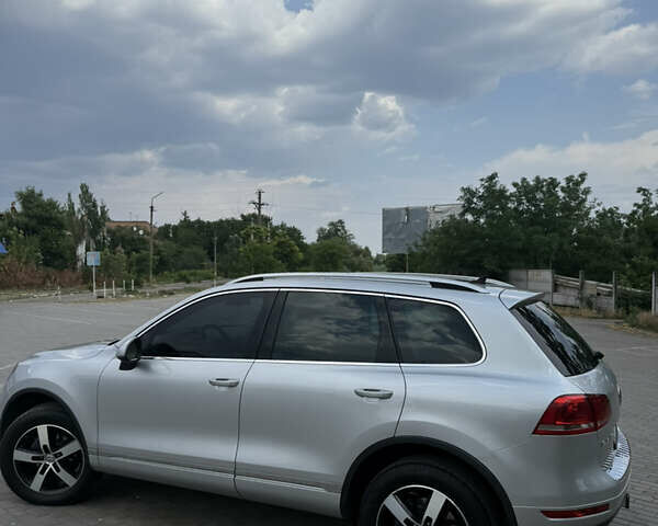 Сірий Фольксваген Туарег, об'ємом двигуна 2.97 л та пробігом 260 тис. км за 17999 $, фото 12 на Automoto.ua