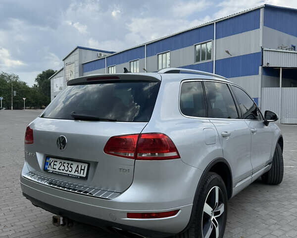 Сірий Фольксваген Туарег, об'ємом двигуна 2.97 л та пробігом 260 тис. км за 17999 $, фото 18 на Automoto.ua