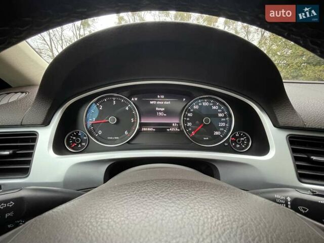 Сірий Фольксваген Туарег, об'ємом двигуна 2.97 л та пробігом 288 тис. км за 17900 $, фото 12 на Automoto.ua