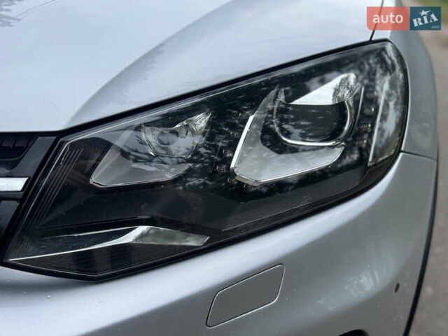 Серый Фольксваген Туарег, объемом двигателя 2.97 л и пробегом 360 тыс. км за 15300 $, фото 7 на Automoto.ua