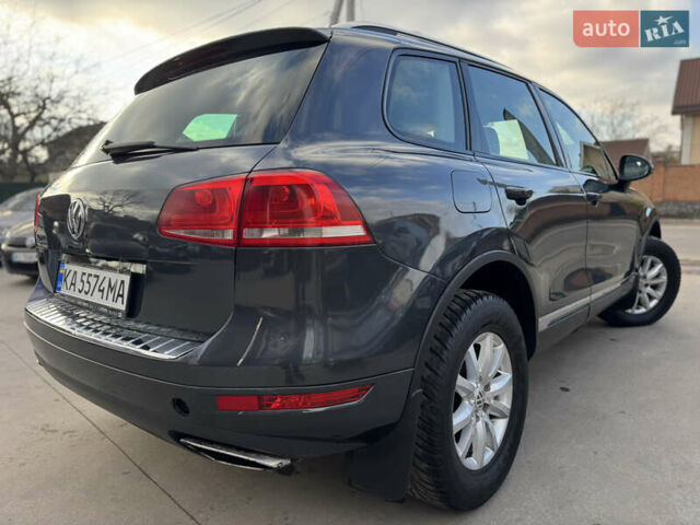 Сірий Фольксваген Туарег, об'ємом двигуна 3 л та пробігом 218 тис. км за 15700 $, фото 10 на Automoto.ua