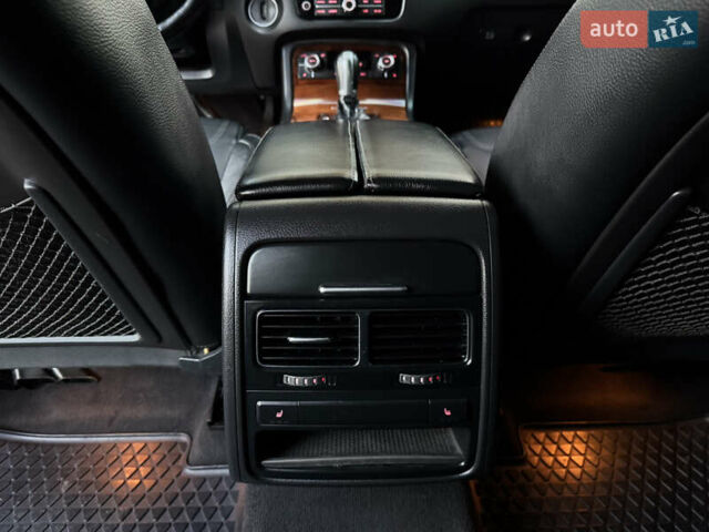 Фольксваген Туарег 2010 в Хмельницком на Automoto.ua Серый Фольксваген Туарег, объемом двигателя 2.97 л и пробегом 317 тыс. км за 15500 $, фото 57 на Automoto.ua