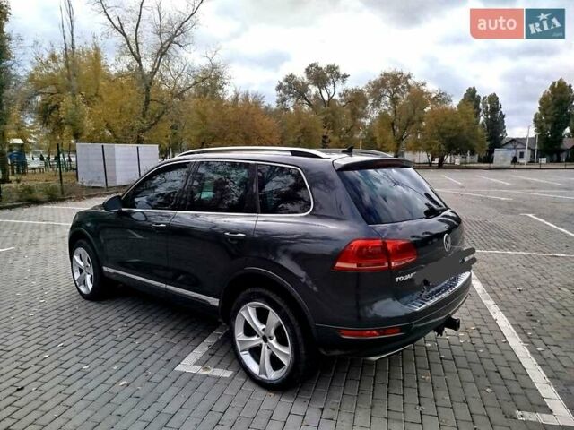 Сірий Фольксваген Туарег, об'ємом двигуна 3 л та пробігом 250 тис. км за 14500 $, фото 7 на Automoto.ua