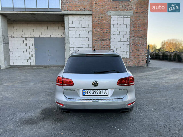 Фольксваген Туарег 2010 в Хмельницком на Automoto.ua Серый Фольксваген Туарег, объемом двигателя 2.97 л и пробегом 317 тыс. км за 15500 $, фото 12 на Automoto.ua