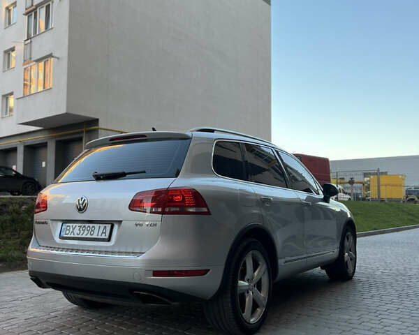 Серый Фольксваген Туарег, объемом двигателя 3 л и пробегом 317 тыс. км за 16499 $, фото 13 на Automoto.ua