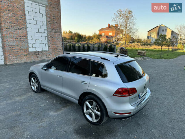 Фольксваген Туарег 2010 в Хмельницком на Automoto.ua Серый Фольксваген Туарег, объемом двигателя 2.97 л и пробегом 317 тыс. км за 15500 $, фото 8 на Automoto.ua