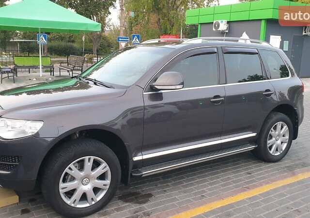 Серый Фольксваген Туарег, объемом двигателя 3 л и пробегом 225 тыс. км за 16900 $, фото 11 на Automoto.ua