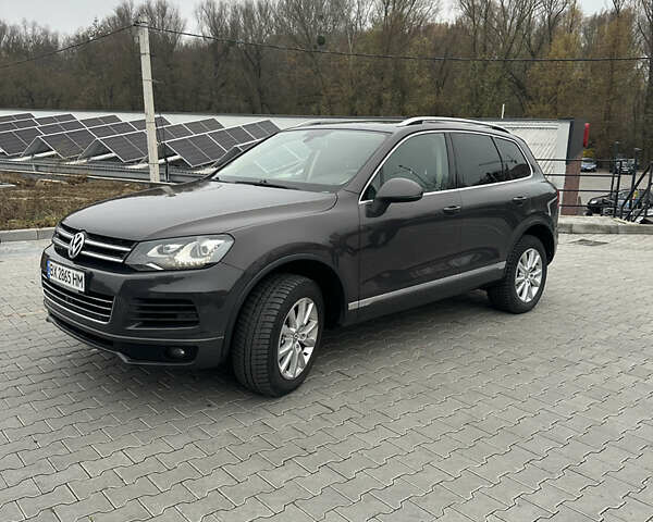 Серый Фольксваген Туарег, объемом двигателя 2.97 л и пробегом 212 тыс. км за 19900 $, фото 4 на Automoto.ua