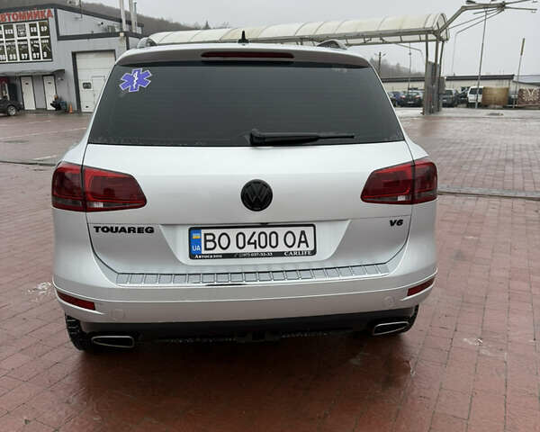 Серый Фольксваген Туарег, объемом двигателя 2.97 л и пробегом 210 тыс. км за 17499 $, фото 16 на Automoto.ua