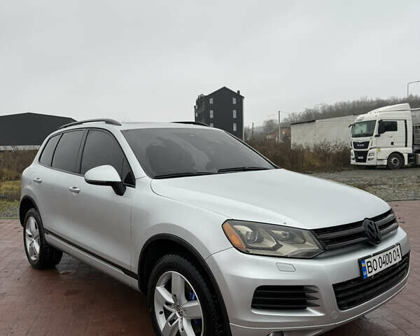 Серый Фольксваген Туарег, объемом двигателя 2.97 л и пробегом 210 тыс. км за 17499 $, фото 29 на Automoto.ua