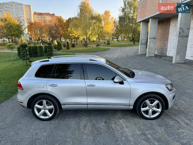 Фольксваген Туарег 2010 в Хмельницком на Automoto.ua Серый Фольксваген Туарег, объемом двигателя 2.97 л и пробегом 317 тыс. км за 15500 $, фото 15 на Automoto.ua