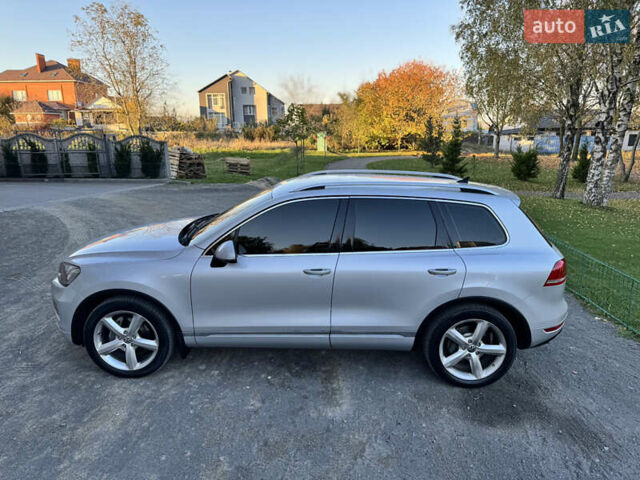 Фольксваген Туарег 2010 в Хмельницком на Automoto.ua Серый Фольксваген Туарег, объемом двигателя 2.97 л и пробегом 317 тыс. км за 15500 $, фото 16 на Automoto.ua