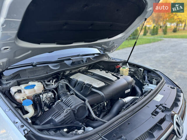 Фольксваген Туарег 2010 в Хмельницком на Automoto.ua Серый Фольксваген Туарег, объемом двигателя 2.97 л и пробегом 317 тыс. км за 15500 $, фото 26 на Automoto.ua