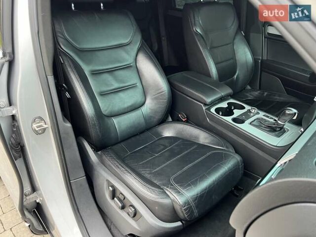 Серый Фольксваген Туарег, объемом двигателя 3 л и пробегом 298 тыс. км за 15500 $, фото 26 на Automoto.ua