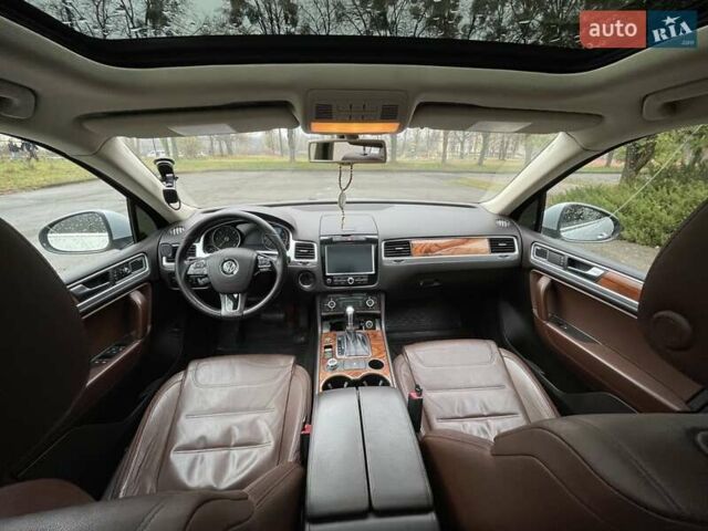 Сірий Фольксваген Туарег, об'ємом двигуна 2.97 л та пробігом 288 тис. км за 17900 $, фото 11 на Automoto.ua