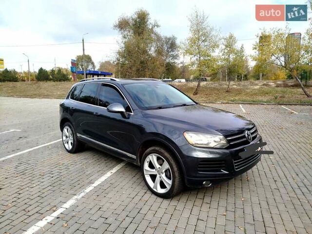 Сірий Фольксваген Туарег, об'ємом двигуна 3 л та пробігом 250 тис. км за 14500 $, фото 6 на Automoto.ua