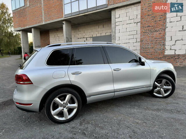 Фольксваген Туарег 2010 в Хмельницком на Automoto.ua Серый Фольксваген Туарег, объемом двигателя 2.97 л и пробегом 317 тыс. км за 15500 $, фото 88 на Automoto.ua