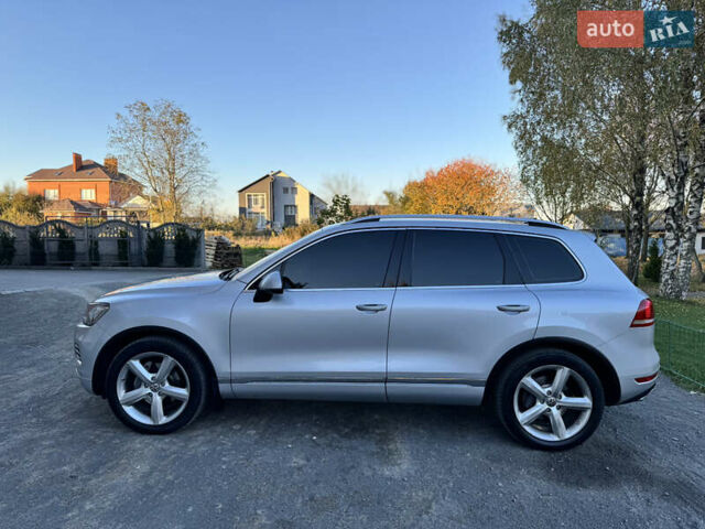 Фольксваген Туарег 2010 в Хмельницком на Automoto.ua Серый Фольксваген Туарег, объемом двигателя 2.97 л и пробегом 317 тыс. км за 15500 $, фото 4 на Automoto.ua