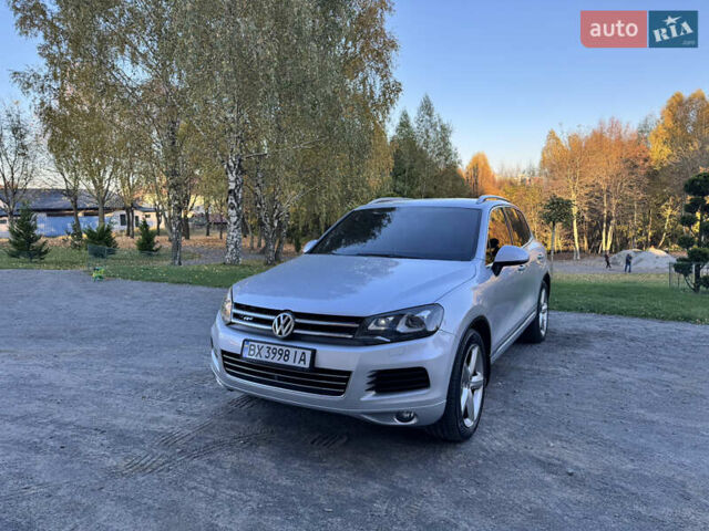 Фольксваген Туарег 2010 в Хмельницком на Automoto.ua Серый Фольксваген Туарег, объемом двигателя 2.97 л и пробегом 317 тыс. км за 15500 $, фото 28 на Automoto.ua