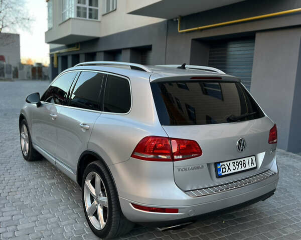 Серый Фольксваген Туарег, объемом двигателя 3 л и пробегом 317 тыс. км за 16499 $, фото 8 на Automoto.ua