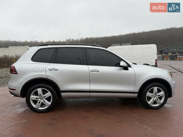 Серый Фольксваген Туарег, объемом двигателя 2.97 л и пробегом 210 тыс. км за 17499 $, фото 24 на Automoto.ua