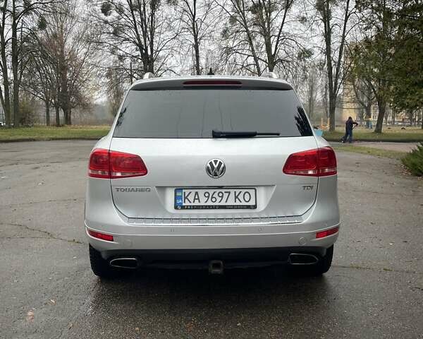 Сірий Фольксваген Туарег, об'ємом двигуна 2.97 л та пробігом 288 тис. км за 17900 $, фото 3 на Automoto.ua