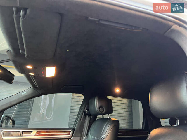 Серый Фольксваген Туарег, объемом двигателя 3 л и пробегом 317 тыс. км за 16499 $, фото 36 на Automoto.ua