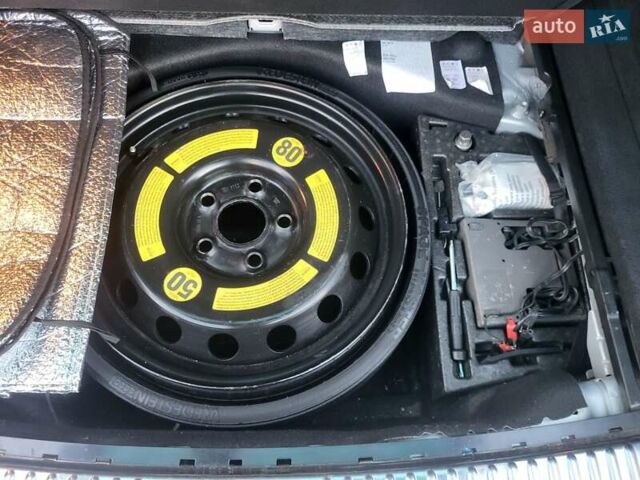 Серый Фольксваген Туарег, объемом двигателя 3 л и пробегом 310 тыс. км за 18500 $, фото 35 на Automoto.ua