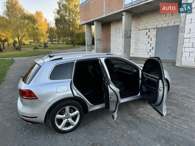 Фольксваген Туарег 2010 в Хмельницком на Automoto.ua Серый Фольксваген Туарег, объемом двигателя 2.97 л и пробегом 317 тыс. км за 15500 $, фото 67 на Automoto.ua