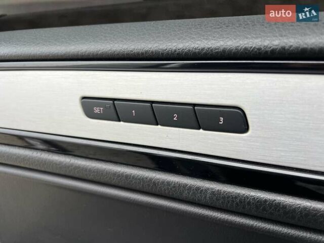 Серый Фольксваген Туарег, объемом двигателя 3 л и пробегом 298 тыс. км за 15500 $, фото 30 на Automoto.ua