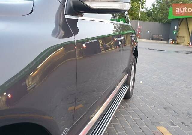 Серый Фольксваген Туарег, объемом двигателя 3 л и пробегом 225 тыс. км за 16900 $, фото 39 на Automoto.ua