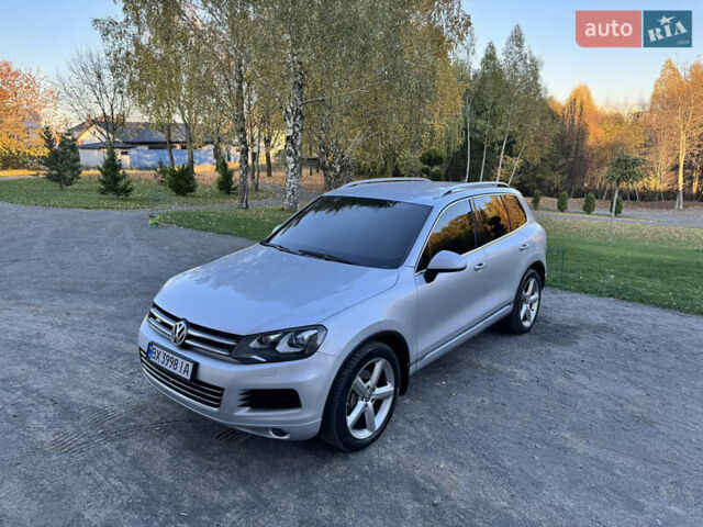 Фольксваген Туарег 2010 в Хмельницком на Automoto.ua Серый Фольксваген Туарег, объемом двигателя 2.97 л и пробегом 317 тыс. км за 15500 $, фото 17 на Automoto.ua