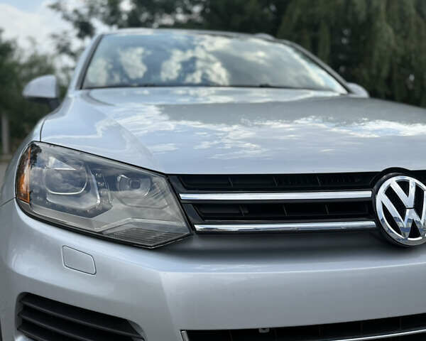 Сірий Фольксваген Туарег, об'ємом двигуна 2.97 л та пробігом 260 тис. км за 17999 $, фото 23 на Automoto.ua
