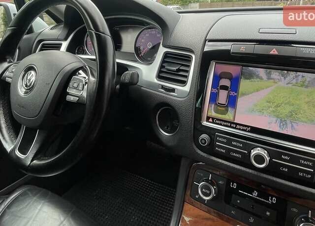 Серый Фольксваген Туарег, объемом двигателя 3 л и пробегом 232 тыс. км за 19700 $, фото 24 на Automoto.ua