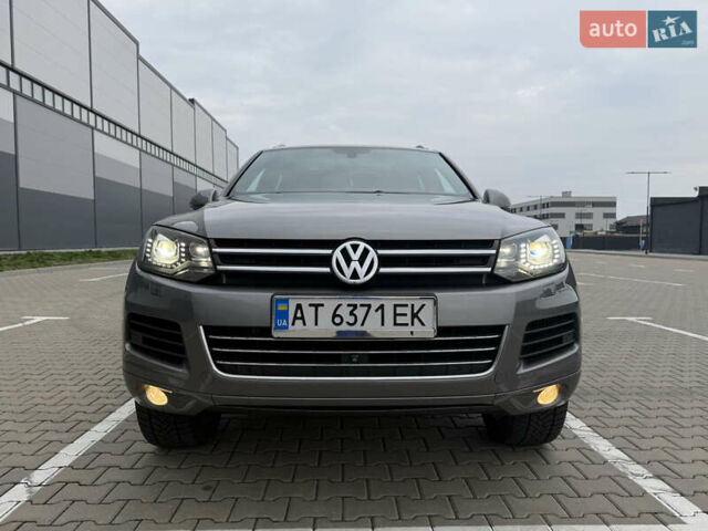 Сірий Фольксваген Туарег, об'ємом двигуна 3 л та пробігом 260 тис. км за 18700 $, фото 19 на Automoto.ua