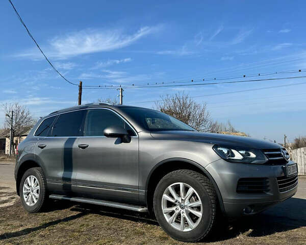 Серый Фольксваген Туарег, объемом двигателя 2.97 л и пробегом 270 тыс. км за 20000 $, фото 6 на Automoto.ua