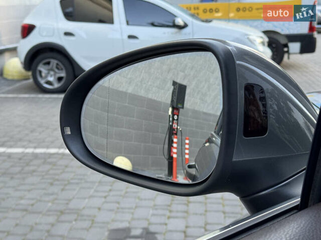 Сірий Фольксваген Туарег, об'ємом двигуна 2.97 л та пробігом 238 тис. км за 18300 $, фото 25 на Automoto.ua