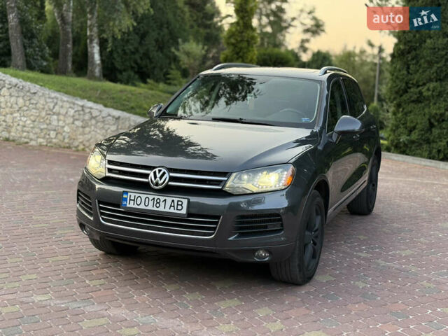Сірий Фольксваген Туарег, об'ємом двигуна 2.97 л та пробігом 250 тис. км за 18500 $, фото 4 на Automoto.ua
