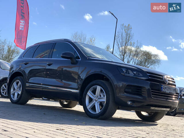 Серый Фольксваген Туарег, объемом двигателя 3 л и пробегом 260 тыс. км за 18899 $, фото 6 на Automoto.ua