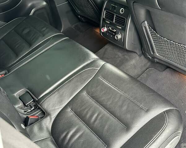 Серый Фольксваген Туарег, объемом двигателя 3 л и пробегом 190 тыс. км за 22700 $, фото 55 на Automoto.ua