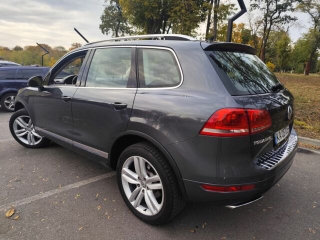 Серый Фольксваген Туарег, объемом двигателя 3.6 л и пробегом 192 тыс. км за 15200 $, фото 4 на Automoto.ua