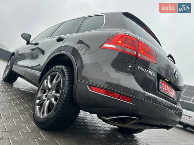 Сірий Фольксваген Туарег, об'ємом двигуна 3 л та пробігом 298 тис. км за 18500 $, фото 35 на Automoto.ua