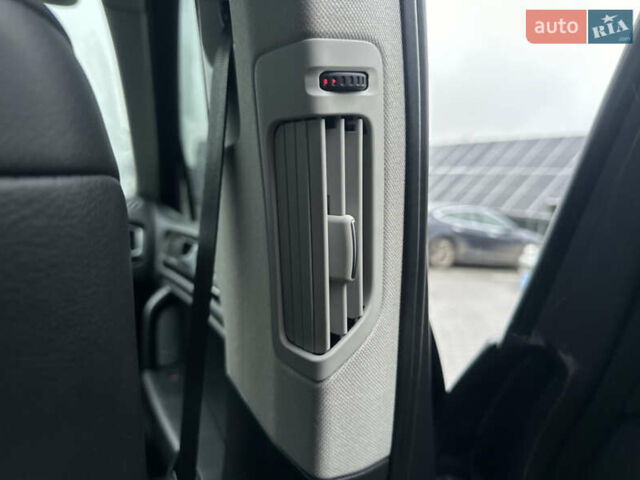 Сірий Фольксваген Туарег, об'ємом двигуна 3 л та пробігом 298 тис. км за 18500 $, фото 101 на Automoto.ua