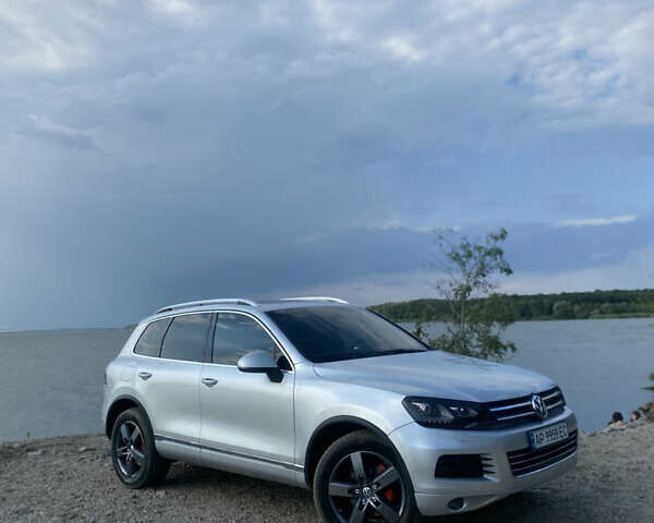 Сірий Фольксваген Туарег, об'ємом двигуна 3.6 л та пробігом 206 тис. км за 14500 $, фото 1 на Automoto.ua
